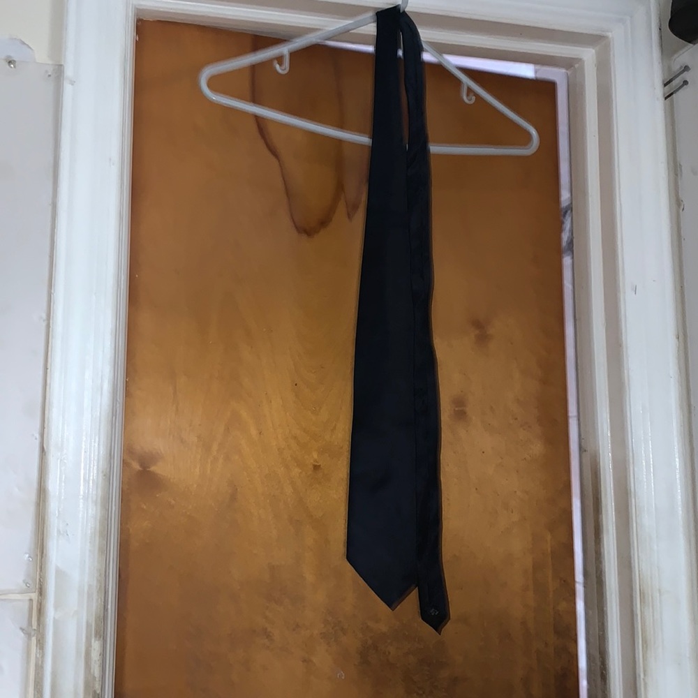 PIERRE CARDIN 100% SILK BLACK TIE